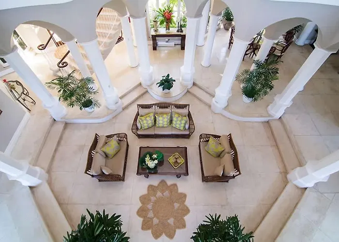 Villa Sprawling 7br Overlooking The Sea Pool Hot Tub & Access