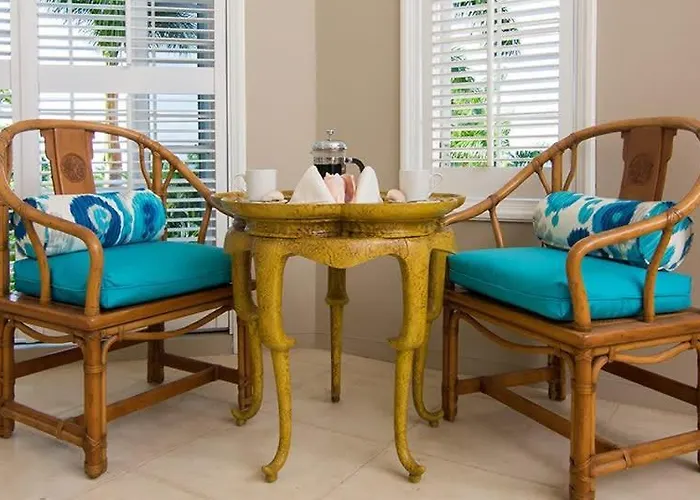 Sprawling 7br Overlooking The Sea Pool Hot Tub & Access Villa *