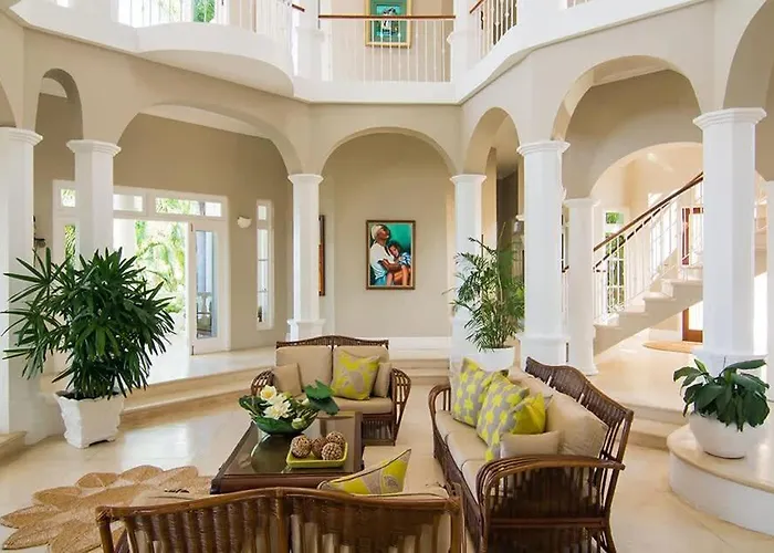 Villa Sprawling 7br Overlooking The Sea Pool Hot Tub & Access *