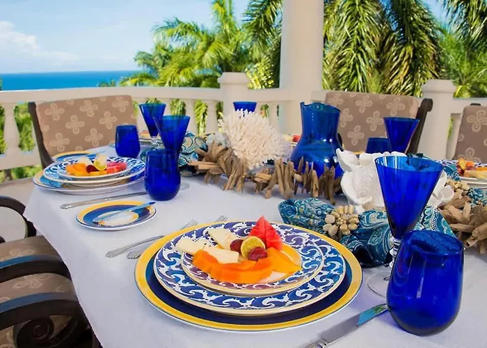 Sprawling 7br Overlooking The Sea Pool Hot Tub & Access Villa *