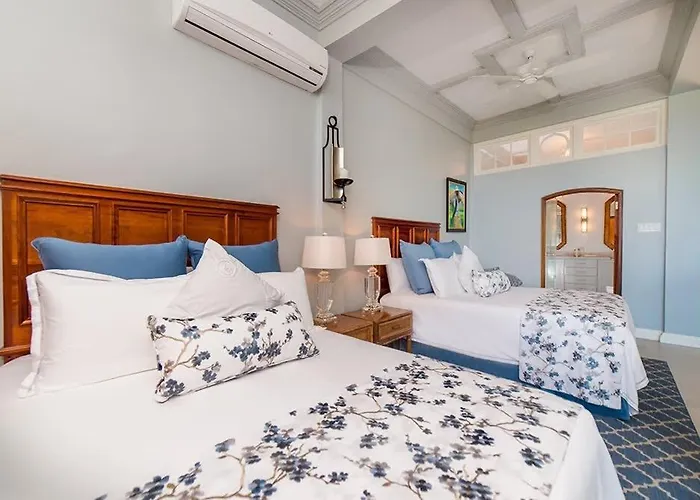 Sprawling 7br Overlooking The Sea Pool Hot Tub & Access *