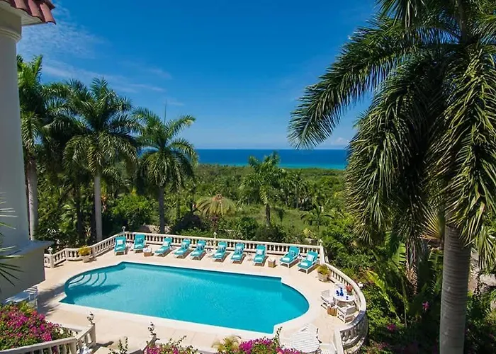Villa Sprawling 7br Overlooking The Sea Pool Hot Tub & Access Montego Bay