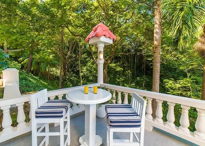 Sprawling 7br Overlooking The Sea Pool Hot Tub & Access Villa
